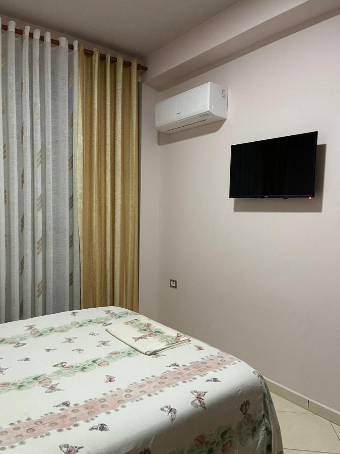 Vila Vadeha Pogradec Exteriér fotografie