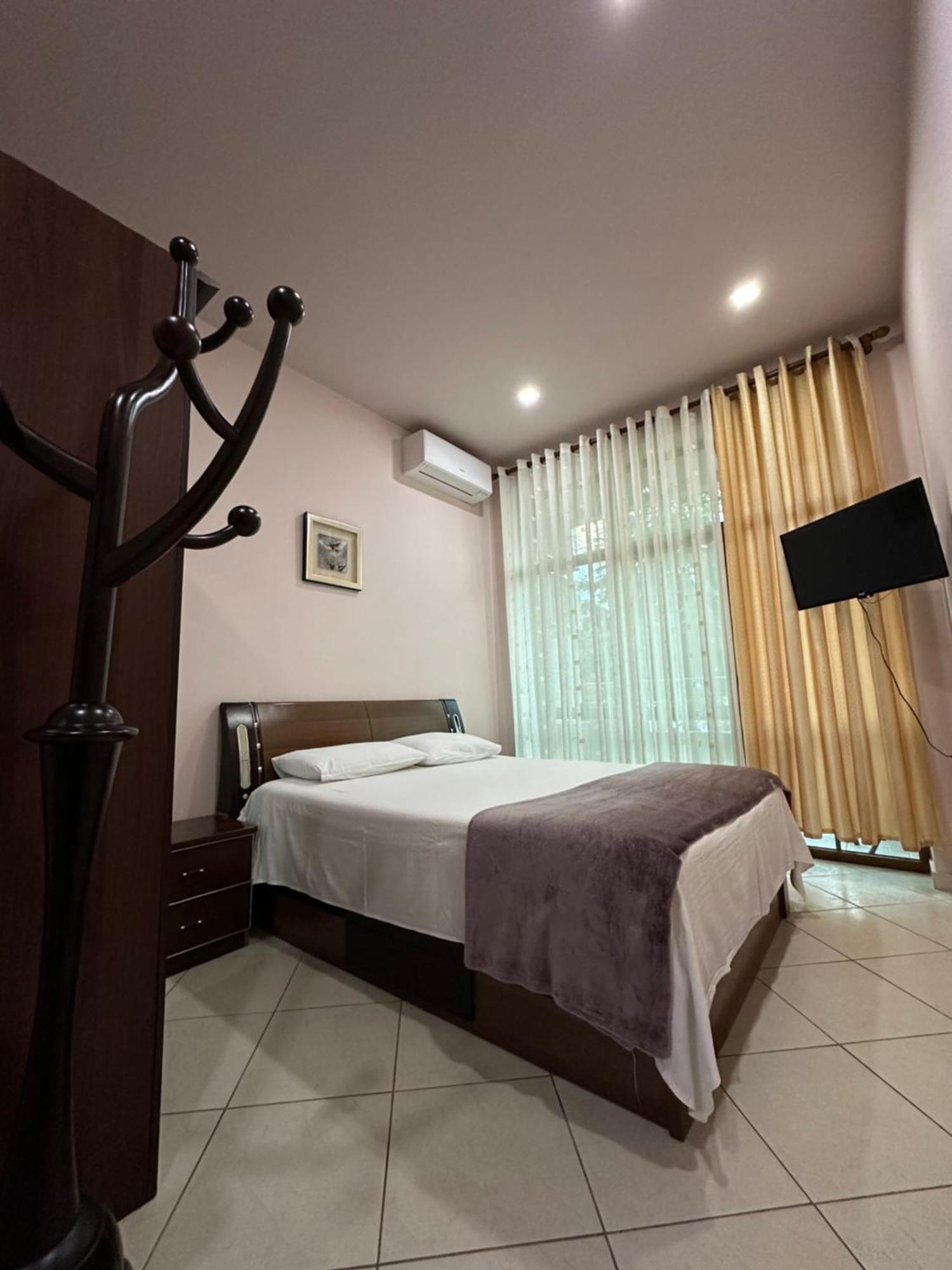 Vila Vadeha Pogradec Exteriér fotografie